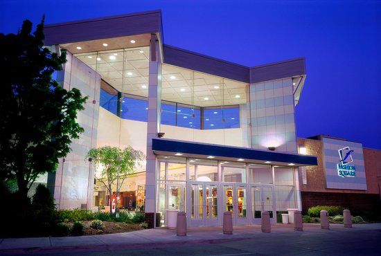 Fashion Square Mall